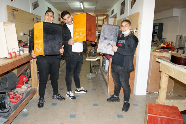 Assoication Lutherie et activités artistiques Marseille fabrication Cajon